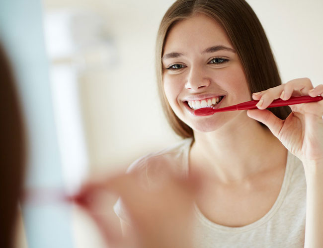 Diş Fırçalamada Basit Fakat Önemli Bazı Kurallar!!